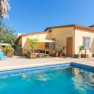 S46-casa De Vacaciones Climatizada Con Piscina, En El Centro Junto Al Mar, Barbacoa Y Wiifi Hébergement de vacances Empuriabrava