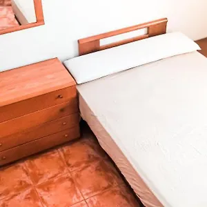 https://habitacion-privada-con-inquilinos-en-el-centro-de.hotelsinnerja.org